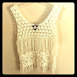 Beautiful lace fringed layering tank size M